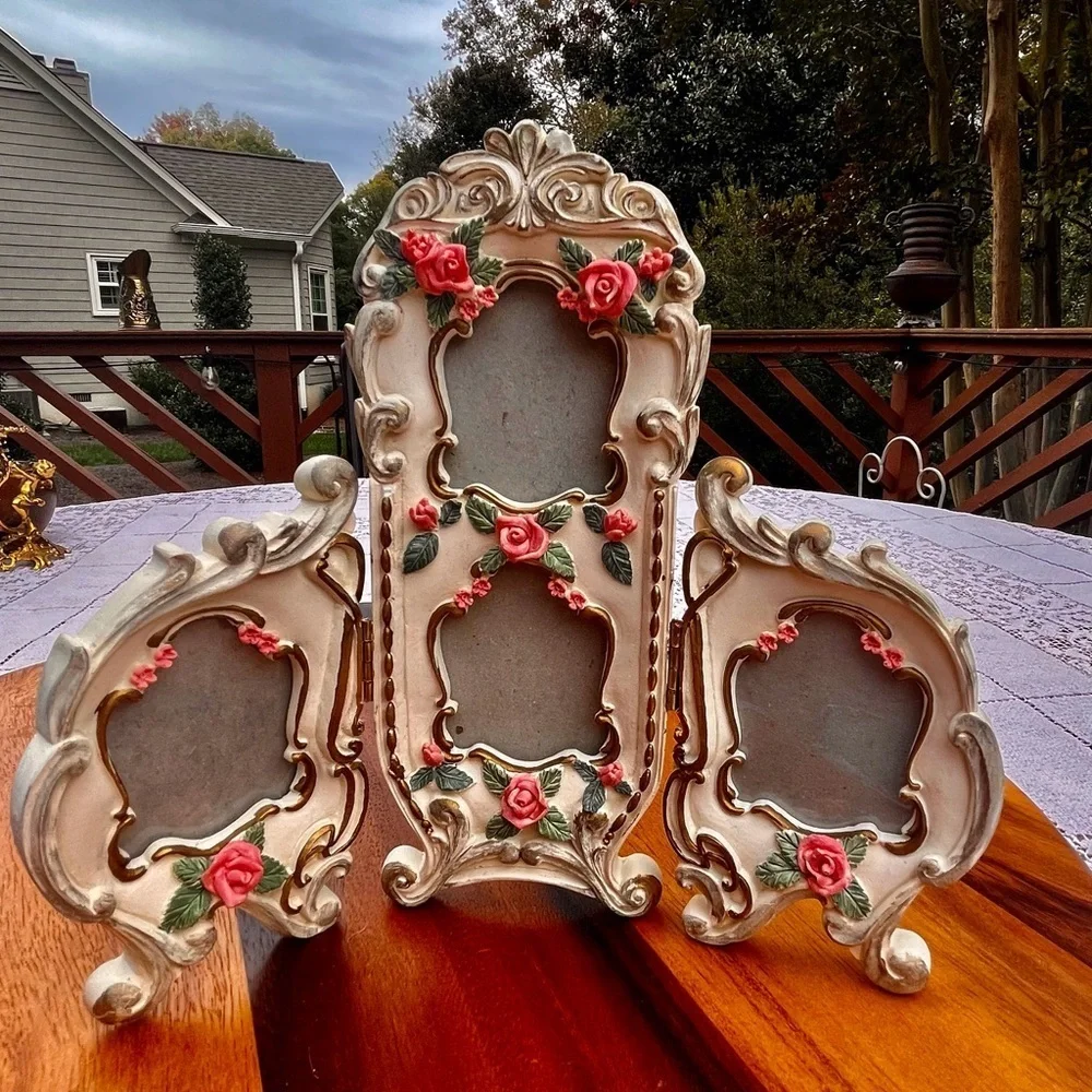 Vintage 3 D folding  Victorian style with roses pictures frame